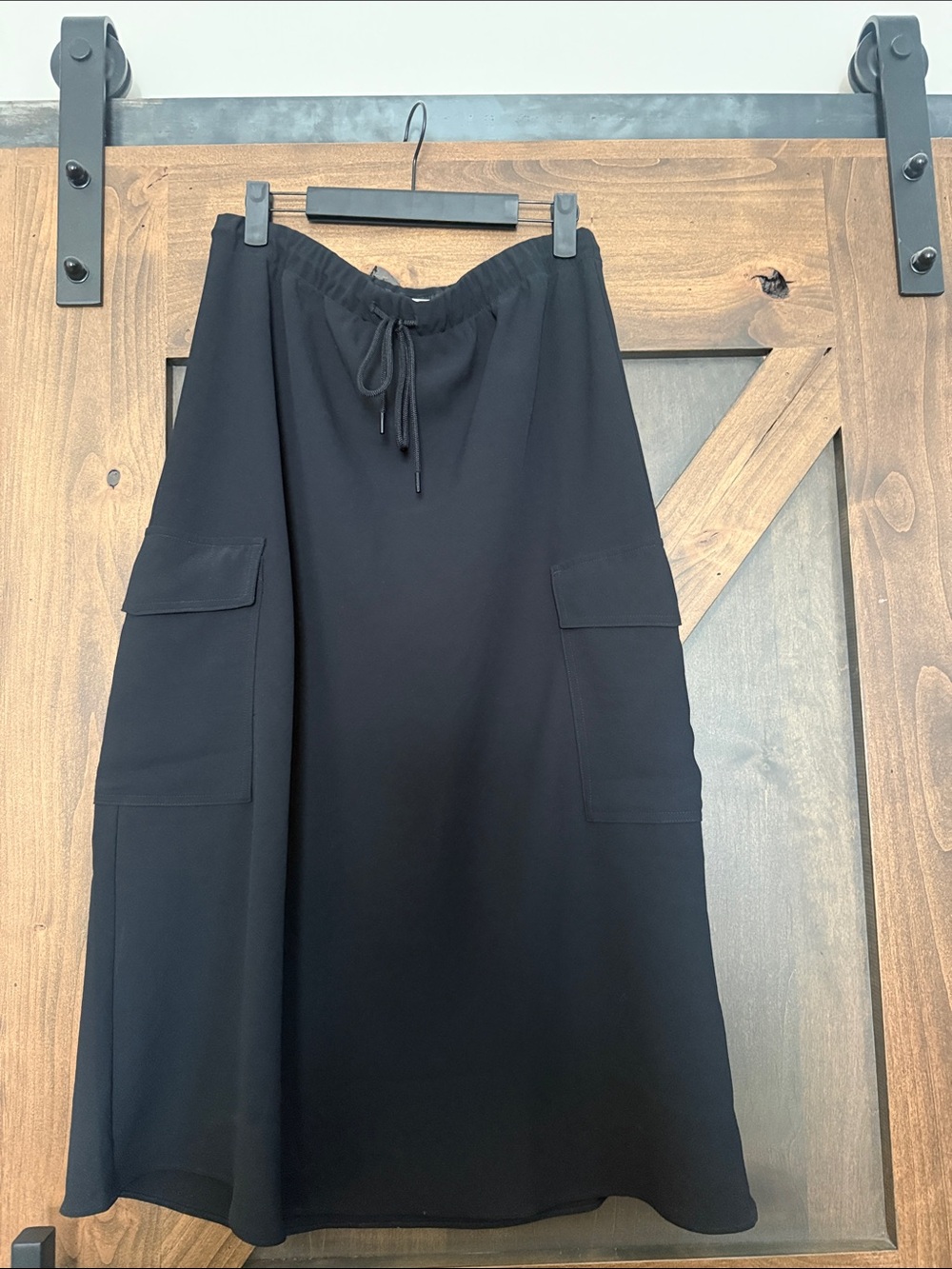 Wilfred Black Midi Cargo Skirt